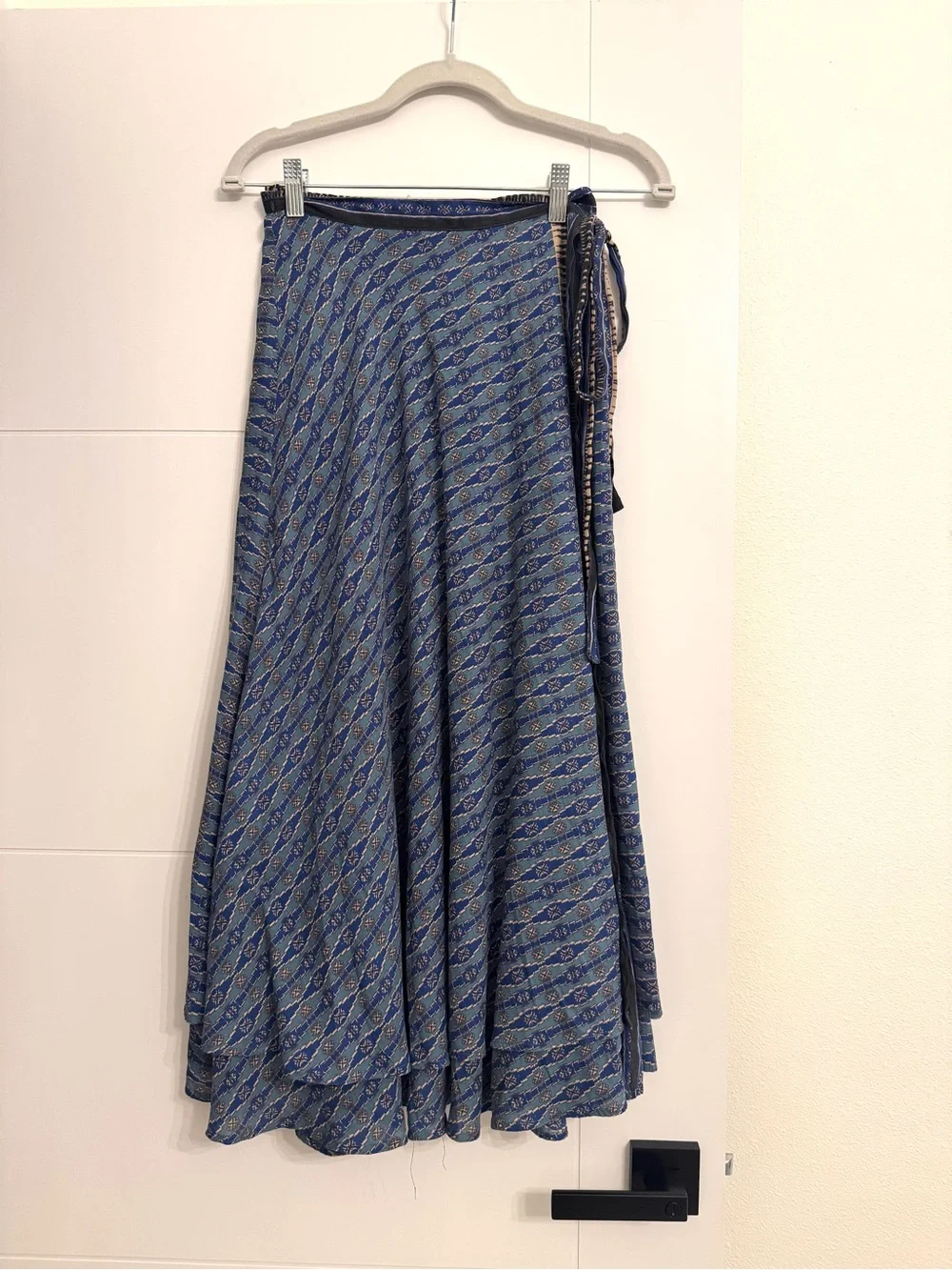 Free People Good 4 U Wrap Skirt Beige Blue Boho Romantic Maxi Midi Size 8